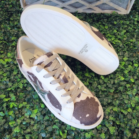 Faux Cow Hide Star Sneakers - Picture 5 of 6